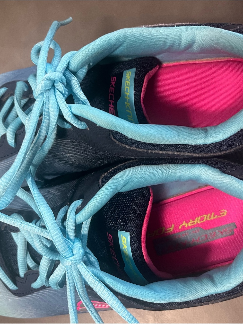 Skechers Navy Sneakers Size 10 Turquoise Laces & Hot Pink Insoles - Picture 2 of 5
